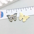 Pendentif papillon émaillé et breloque en métal doré pour la création de bijoux - Papillon Imprimé Émail Blanc (12423) / 21*15mm