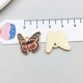 Pendentif papillon orange pour bijoux DIY avec support en métal doré de haute qualité - Papillon Imprimé Émail (19053) / 18*19mm