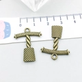 Fermoir à bascule OT en alliage bronze antique avec texture de corde pour bijoux - Ouvre-Bouteille Bronze Antique (20779) / 20*25mm