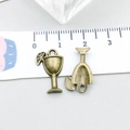 Pendentifs verre à cocktail en bronze avec citron pour bijoux DIY, taille 1,8 cm - Verre à Vin Bronze Antique (20786) / 10*18mm