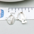 Silberne Weinflasche und Glas Anhänger aus Legierung für DIY Halsketten mit Skala - Glänzendes Silber Weinkorb (20792)
