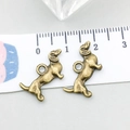 Dachshund Anhänger in Bronze-Optik für DIY Armbänder und Schmuckherstellung - Antik-Bronze Langer Hund 10*18mm (20573)