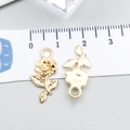 Pendentif rose dorée en alliage pour bijoux DIY, hauteur 2cm avec échelle de mesure - Rose (20503) / 21*10mm