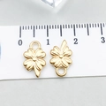 Pendentif trèfle à quatre feuilles en alliage doré avec texture et règle de mesure - Trèfle à Quatre Feuilles (20516) / 13*8mm