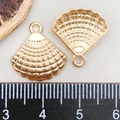 Detailed golden seashell alloy charm for DIY jewelry making with radial groove patterns - Shell Pendant (18308) / 16*17mm