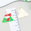 Detail van groene zongzi hangers met vis en bloem voor het maken van DIY sieraden projecten - Groene Emaille Gelukkig Zongzi (22890)