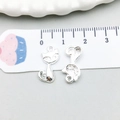 Silver alloy cat charms in sitting pose for DIY jewelry making, 2cm height - Bright Silver Cat (20640)