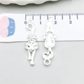 Polished silver animal pendant measuring three centimeters for jewelry making - Bright Silver Crawling Cat (20641)