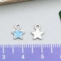 Ciondolo a stella in smalto blu e pendente argento testurizzato per gioielli fai-da-te - 6x9mm / Stella a Cinque Punte Smalto Blu