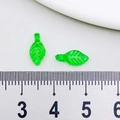 Translucent emerald green acrylic leaf pendant for DIY jewelry making accessories - Deep Green (22140)