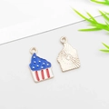 USA flag cupcake enamel pendant with blue stars and red stripes on a gold base - Ice Cream Shape (16274)