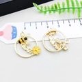 Goldener Bienen-Anhänger mit Queen-Text und gelber Emaille-Blume für DIY-Schmuckherstellung - 17*17mm / KC Gold Emaille Bienenring Stil (16959)