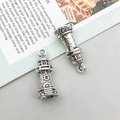 Détail des pendentifs en forme de phare en argent antique avec des textures rustiques - Style de phare (8902) / 9*20mm