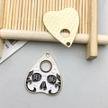 Ouija planchette hanger van legering met wit emaille schedel en gouden metalen rug - Waarzeggerij Schedel Stijl / Wit Gouden Rand