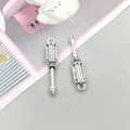 Antik-silberner Schraubendreher-Anhänger aus Legierung für DIY-Schmuck und Schlüsselanhänger - Antik Silber Schraubendreher (8522)