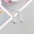 Anhänger für DIY-Schmuck im antiken Silber-Design in Form eines Werkzeugschlüssels aus Legierung - Antik Silber Schraubenschlüssel (11184)