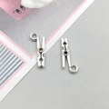 Zwei vintage silberne Wäscheklammer Anhänger aus Legierung für DIY Schmuck und Zubehör - Antik Silber Clip (11319)