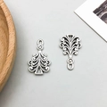 Vintage silver alloy Christmas pendant with antique finish for DIY jewelry crafts - 1Pc Antique Silver Christmas Tree (8234)