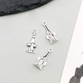 Drei antike Silber Weinflaschen- und Glas-Anhänger für DIY-Halsketten und Schmuckherstellung - Weinglas (10566)
