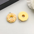 Hars gele donut hanger met hagelslag en metalen ring voor DIY sieraden accessoires - Geel (17186)