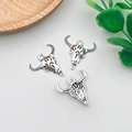 Antieke zilverlegering stier schedel hanger voor DIY vintage sieraden maken projecten - Schedel Stierenkop (10865)