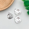 Drie antieke zilveren pompoenbedels met Halloween-gezichten voor DIY-sieraden maken - Klassieke Jack-o'-lantern (B336)