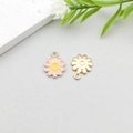 Pink daisy alloy charm pendant with yellow center and gold plating for DIY jewelry making - Pink Enamel Daisy (11072)