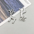 Antique silver reindeer pendant made of metal alloy for DIY jewelry making - Christmas Reindeer (4002)