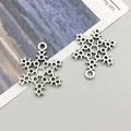 Antique silver alloy snowflake pendant charm with intricate hollow design for DIY jewelry - Christmas Snowflake (8391)