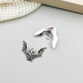 Antique silver bat pendants for DIY jewelry making with gothic Halloween style design - Antique Silver Halloween Bat (4081)