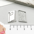 Pendentif livre en alliage argent antique pour bijoux DIY avec détails gravés réalistes - Livre en Argent Antique 2 (12159)