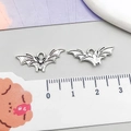 Silver alloy bat shaped pendant for Halloween DIY jewelry making with scales - Antique Silver Bat Style (15161)