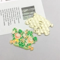 Recto et verso du pendentif émaillé lutin de la Saint-Patrick vert pour bijoux DIY - Noceur en Émail Vert (35*25mm)