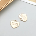 Due ciondoli a cuore in oro KC con incisione Love per la creazione di gioielli - Lettere Love Cuore KC Oro 13*12mm (17707)