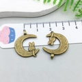 Antique bronze moon and cat alloy charms for DIY jewelry making with measurement - Moon Cat (6461)