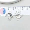 Paar vintage zilveren skelet hand bedeltjes voor DIY sieraden maken - Skelet Hand (16966) / 12x16mm