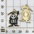 Halloween Grim Reaper charm with black and white enamel finish in 25x20mm size - 26*18mm / Black Enamel Grim Reaper (19622)