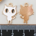 Pendentif chat en émail blanc avec de grands yeux noirs et dos doré pour bijoux DIY - Chat Blanc (11949)