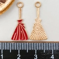 Pendentif balai d'Halloween en alliage émaillé rouge et doré avec règle de mesure - Balai Brun Rougeâtre (14016)