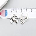 Antique silver horseshoe and horse head pendant for DIY jewelry, 20x15mm charm - Horseshoe Shape (14032)