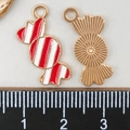Pendentif bonbon émaillé avec rayures rouges et blanches pour bijoux d'Halloween - Bonbon Rouge Blanc (14018)
