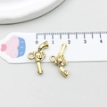 Antique gold finish western revolver pendants for DIY jewelry making and necklaces - Pistol Style (19229) / 14x19mm
