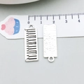 Antique silver piano keyboard charm pendant in zinc alloy for DIY jewelry making - Antique Silver Piano (18939) / 30*10mm