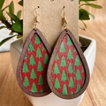 Christmas teardrop earrings with tree pattern in dark wood frames and red leather texture - Christmas Tree Pattern (3)