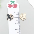 DIY black cat charm pendant in alloy with gold plating for handmade jewelry crafts - Black Arched Back Cat (9938)