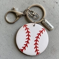 Portachiavi in legno da baseball con cuciture rosse, ciondolo Dream e moschettone in metallo - Stile Baseball Bianco (4)