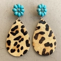 Detail of leopard print teardrop earrings with turquoise flower studs and fur texture - Leopard Print Style (3)