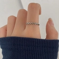 Anillo de plata trenzado elegante con diseño minimalista de cuerda para mujeres - Abierto Ajustable / Anillo Trenzado de Una Sola Línea (1312)