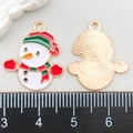 Ciondolo pupazzo di neve in smalto per gioielli fai-da-te con retro in lega dorata lucida - Pupazzo di Neve in Smalto Colorato (14185)