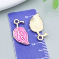 Pendentif feuille d'érable en émail rose et alliage pour création de bijoux DIY - 10*20mm / Feuille Botanique en Émail Rose Rouge (17570)